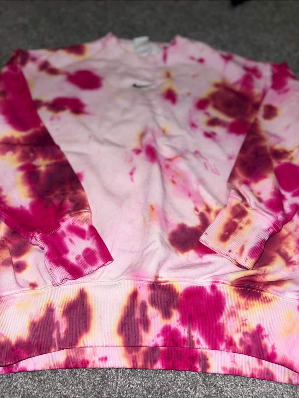 Women’s NIKE Handmade Tie Dye Hoodie Sweatshirt Pullover Pink & White Sz Small - Picture 2 of 6